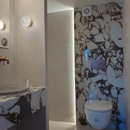 Golden Sky 1 By Daniela Appartamento Peraía